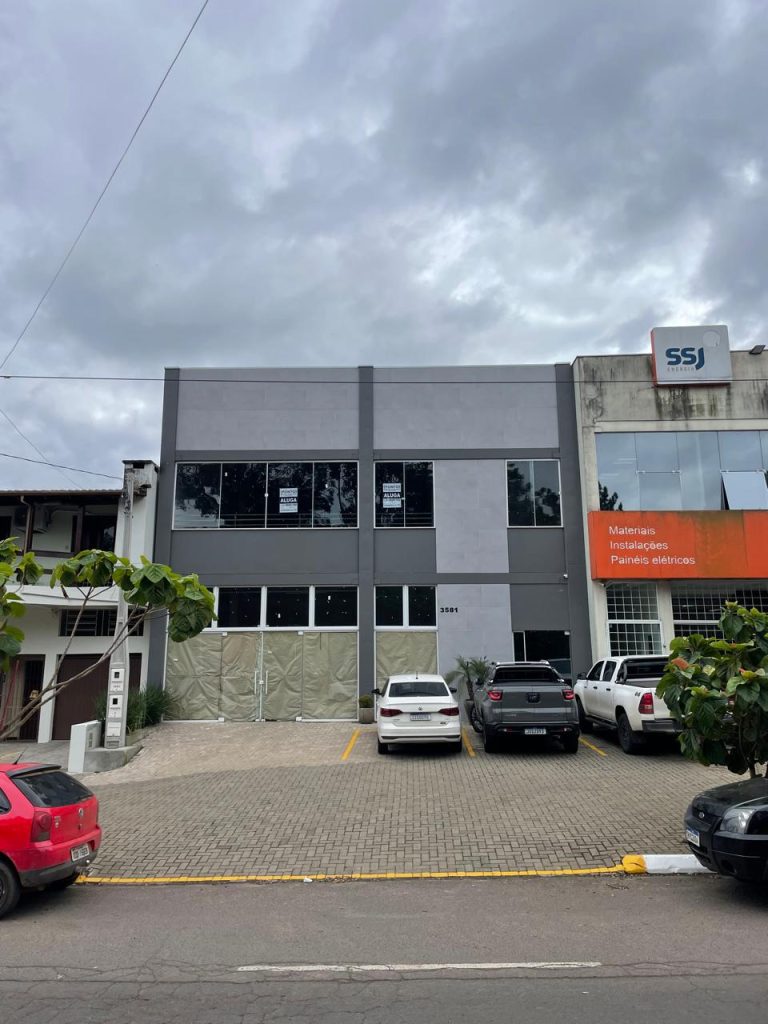 Sala Comercial | 300 m² | 2º Pavimento | Avenida Julio Renner